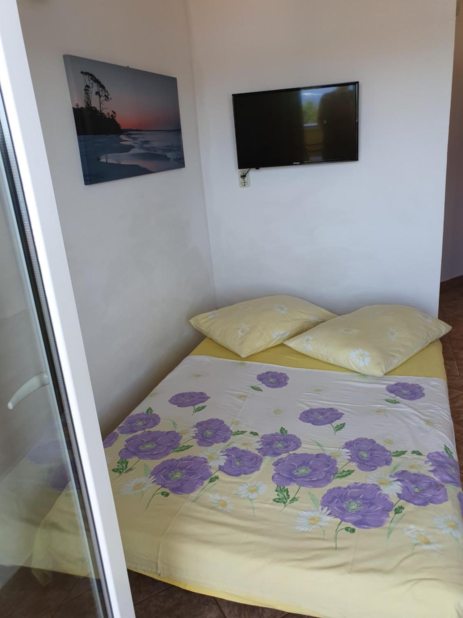 Apartment Jelena Rab Town Ngoại thất bức ảnh